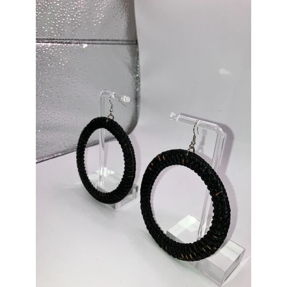 NWT! Plunder Distress Large Black Hoop 3 7/8" Earrings! - Picture 5 of 8
